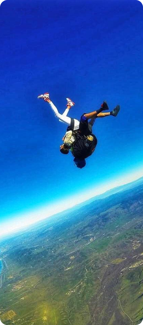 стрибок з парашутом