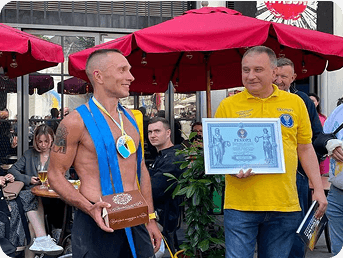 Володимир на нагородженні